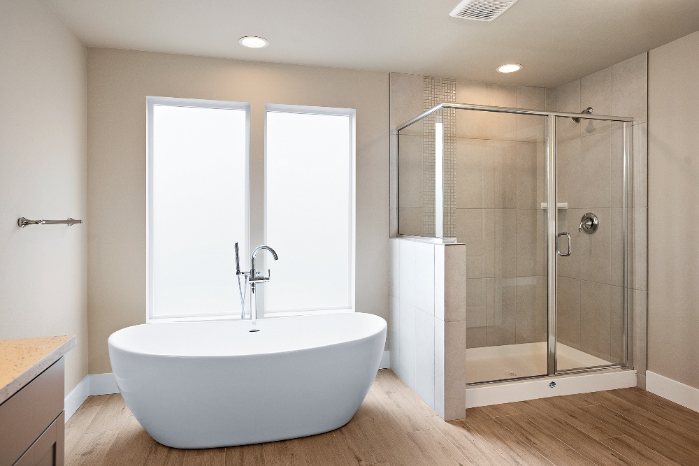 Vista Master Bath - Estates-1