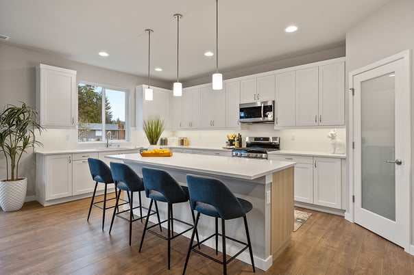 Kitchen - MW1 - Cedar