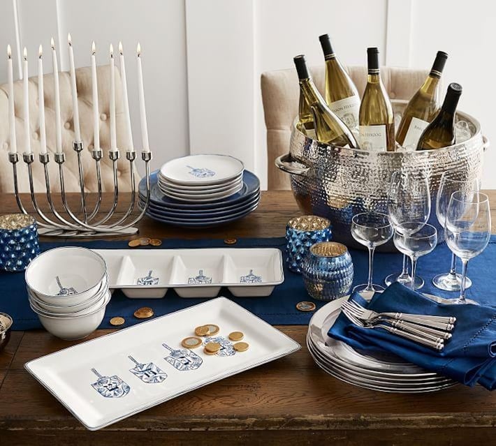 chic-and-modern-hanukkah-inspiration-inspired-home-6_171206_154210
